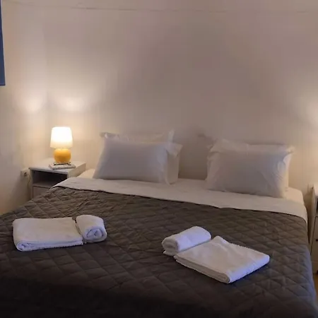 Sea Heaven Cave * Oia (Santorini)