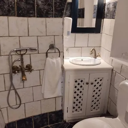 Sea Heaven Cave * Oia