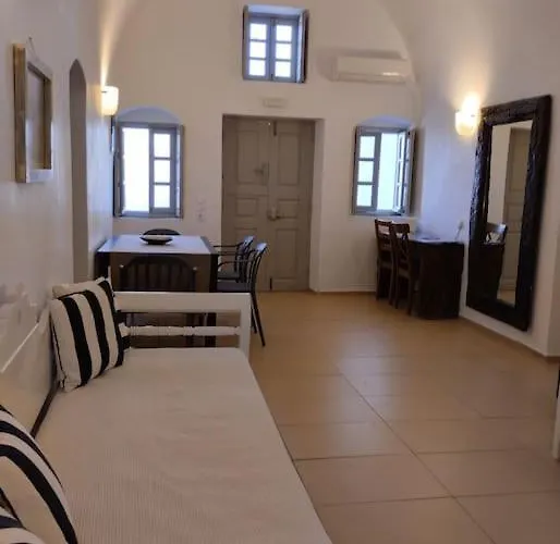 Sea Heaven Cave * Oia